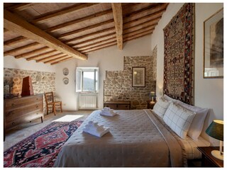 Villa Todi Caratteristiche 13