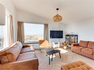 Wohnzimmer mit Fernseher