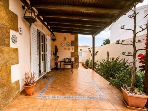 Villa con piscina privata a Playa Corralejo - Corralejo - image1
