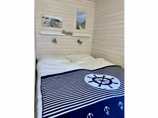 Schlafzimmer mit Doppelbett