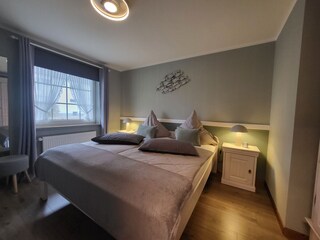 Schlafzimmer II