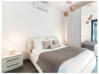 Holiday apartment Torno Features 25