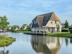 Vakantiepark Royale villa met twee sauna's, aan het Tjeukemeer - Delftstrahuizen - image1