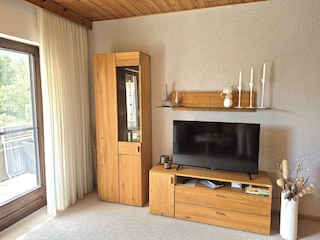 Wohnzimmer 43" TV