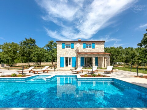 Villa Irena Funtana con piscina