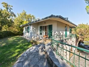 Italienische Villa mit Blick auf den Gardasee, eigener Pool - Torri del Benaco - image1