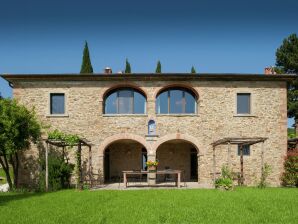 Villa in Toscane met Wijngaard