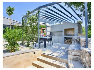 Außenküche am Pool