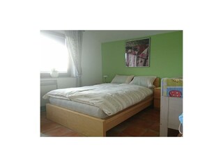 Schlafzimmer 1
