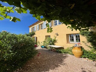 Ferienhaus Aups Außenaufnahme 17