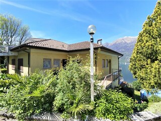 Appartement Pino sulla Sponda del Lago Maggiore Buitenaudio-opname 8