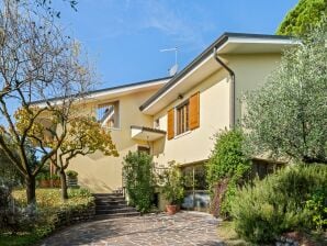 Holiday house Spacious Holiday Home in Marciaga with Garden - Costermano - image1