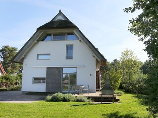 großzügiges Grundstück mit Garten
