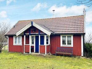 4 Sterne Ferienhaus in Ronneby-By Traum - Nättraby - image1