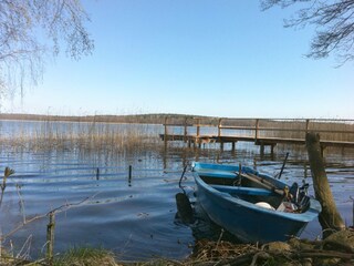 Das Boot am See (Frühjahr)