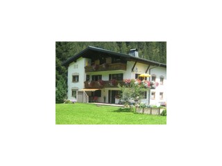 Unser Haus im Sommer Appartement DAS REHLEIN