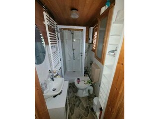 Bad mit Dusche/Wc