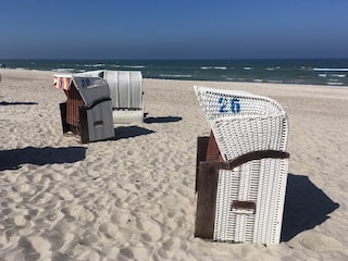 Strandkorbverleih direkt am Hauptaufgang