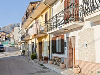 Vakantiehuis Avezzano Buitenaudio-opname 7