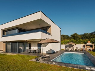 Casa per le vacanze Labinci Registrazione all'aperto 4