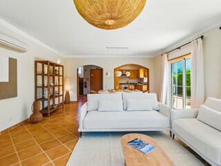 Holiday house Lagos Features 16