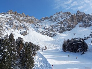 Skifahren im nahe gelegenen Skigebiet Obereggen