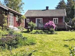 Holiday house 4 Sterne Ferienhaus in JÖRLANDA-By Traum - Varekil - image1