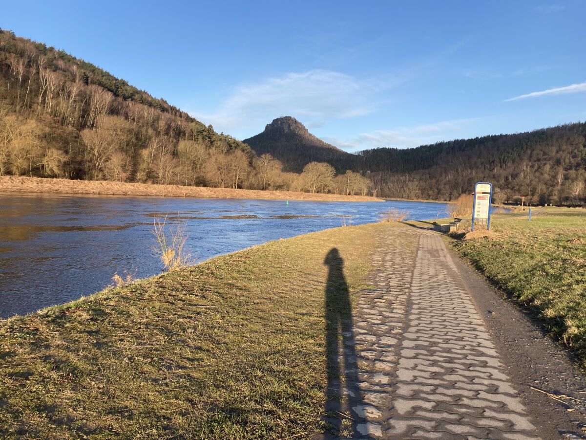 Elbe - Blick zum Lilienstein