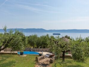 Ferienhaus Istria mit Pool und Meerblick - Drenje - image1