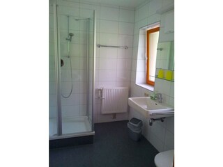 Zimmer 6 Bad/WC