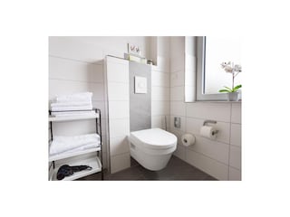 Ferienwohnung Norden Badezimmer 16