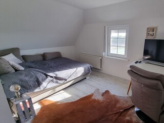 Schlafzimmer 2