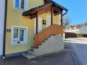 Ferienwohnung FeWo beim Schloss Orth mit eigenem Parkplatz - Gmunden - image1