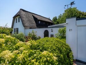 Holiday house Reetdachhaus in St.Peter Ording - St. Peter-Ording - image1