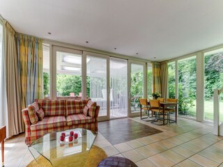 Holiday house De Lutte Features 24