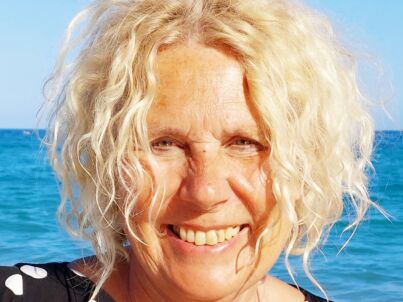 Firma Stilvolle Reetdachhäuser - Frau Silke Schröder-Matthies