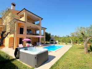 Lovely villa with pool, wellness and fenced garden - Rakalj - image1