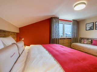 Schlafzimmer 1