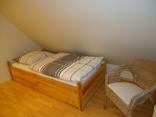 Notbett (90x200)