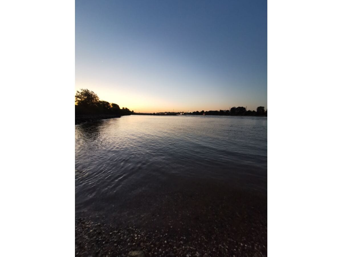 Der Rhein bei Uerdingen