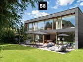 The architect's villa B8/ with garden and terrace 1