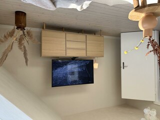 Blick von der Couch auf TV