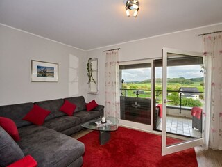 Wohnzimmer mit Blick auf den Mosenberg