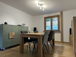 Wohn-/Esszimmer