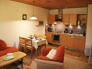 Wohnbereich +Küche 1