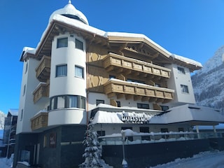 2021-01-16 Pension Dorfstube Holzgau Schönwetter W