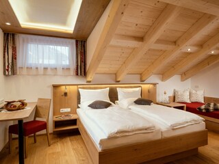 Zimmer_201_Dorfstube_Holzgau_Lechtal_Gästevermietu