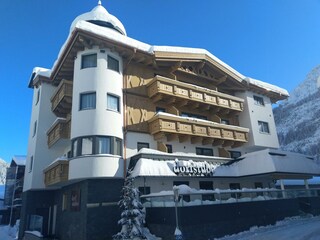 2021-01-16 Pension Dorfstube Holzgau Schönwetter W