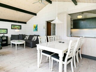 Holiday house Hou  16