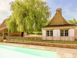 Cottage Magnificent holiday home with private pool - Saint-Georges-de-Montclard - image1